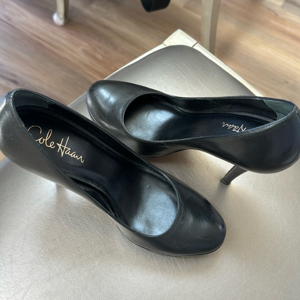 COLE HAAN Nike air platform pumps